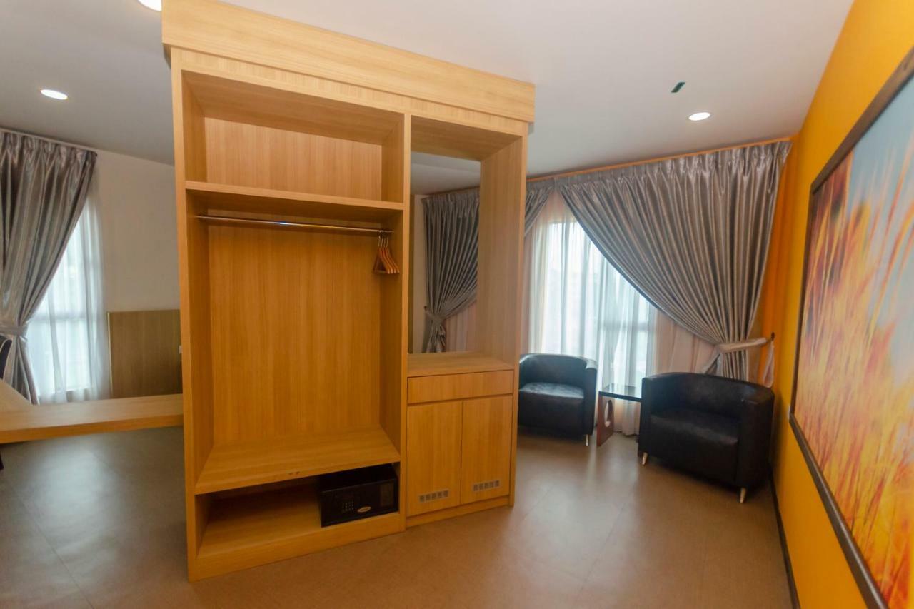 Rs Boutique Hotel Kluang Bagian luar foto