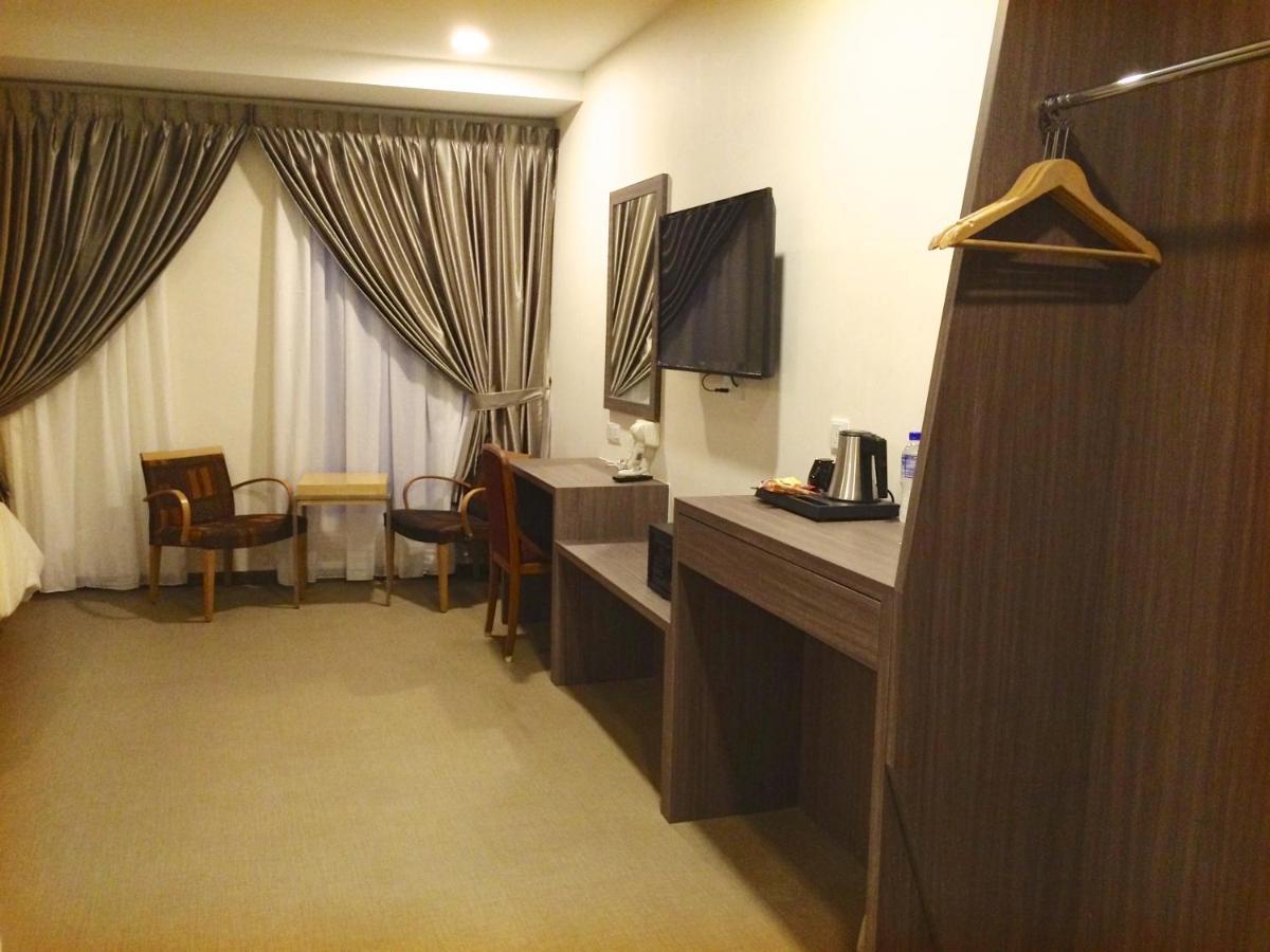 Rs Boutique Hotel Kluang Bagian luar foto